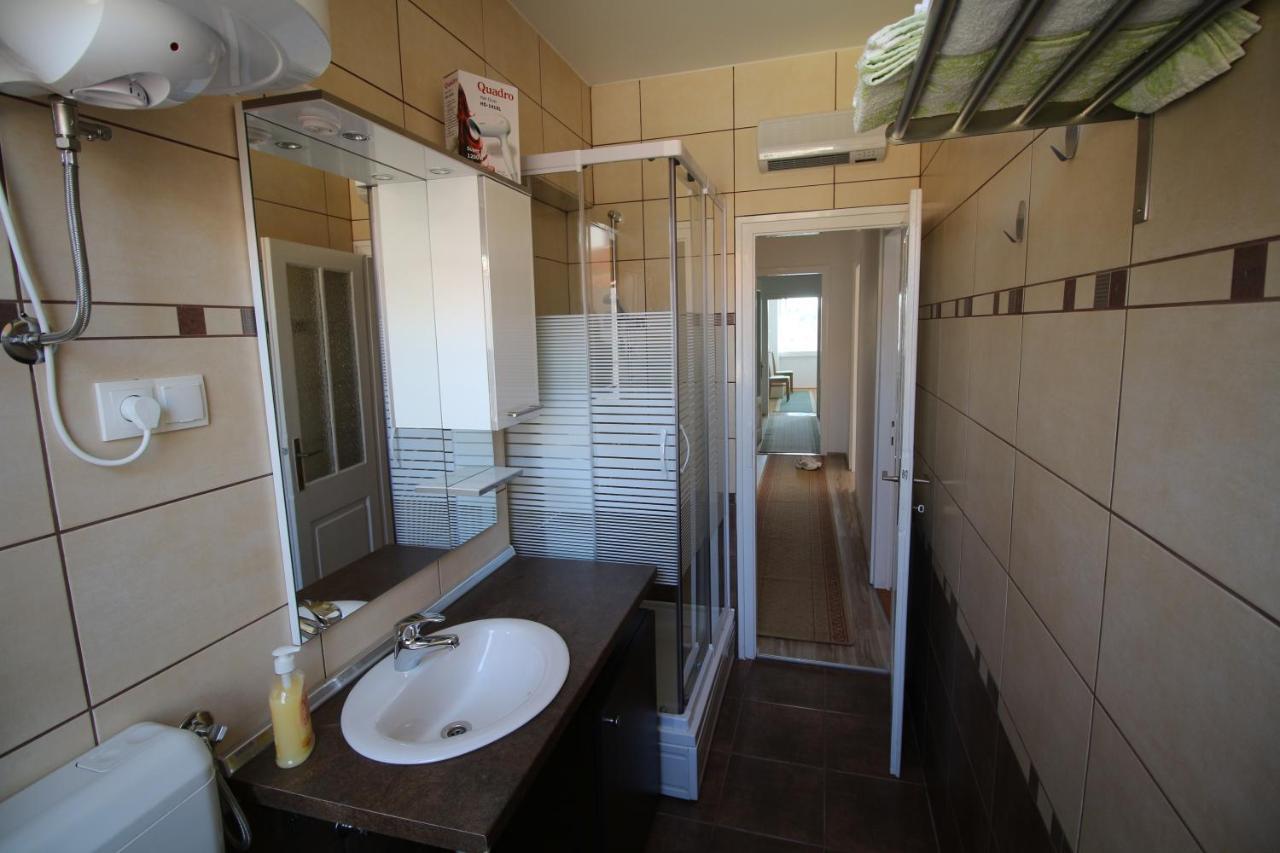Apartment Ribica Krk Town Exterior foto