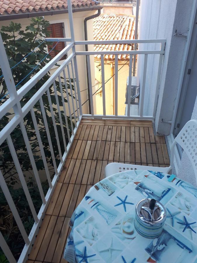 Apartment Ribica Krk Town Exterior foto