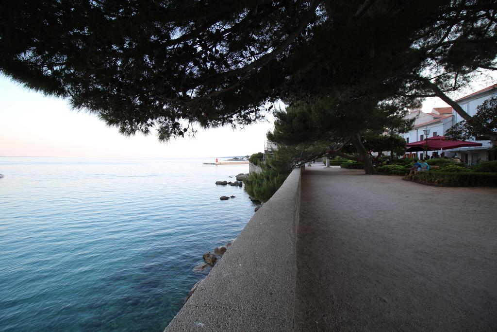 Apartment Ribica Krk Town Exterior foto