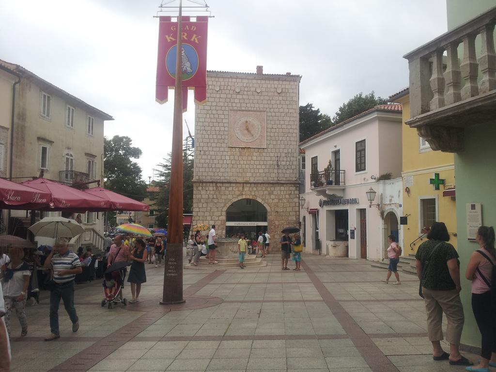 Apartment Ribica Krk Town Exterior foto