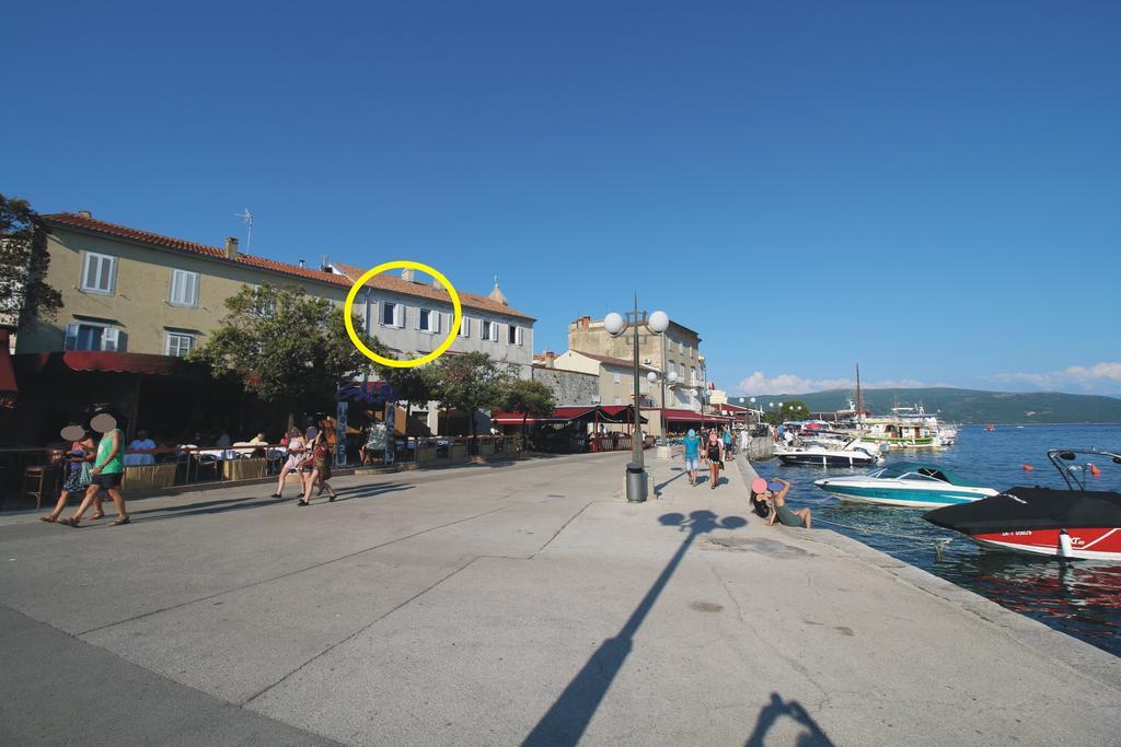 Apartment Ribica Krk Town Quarto foto