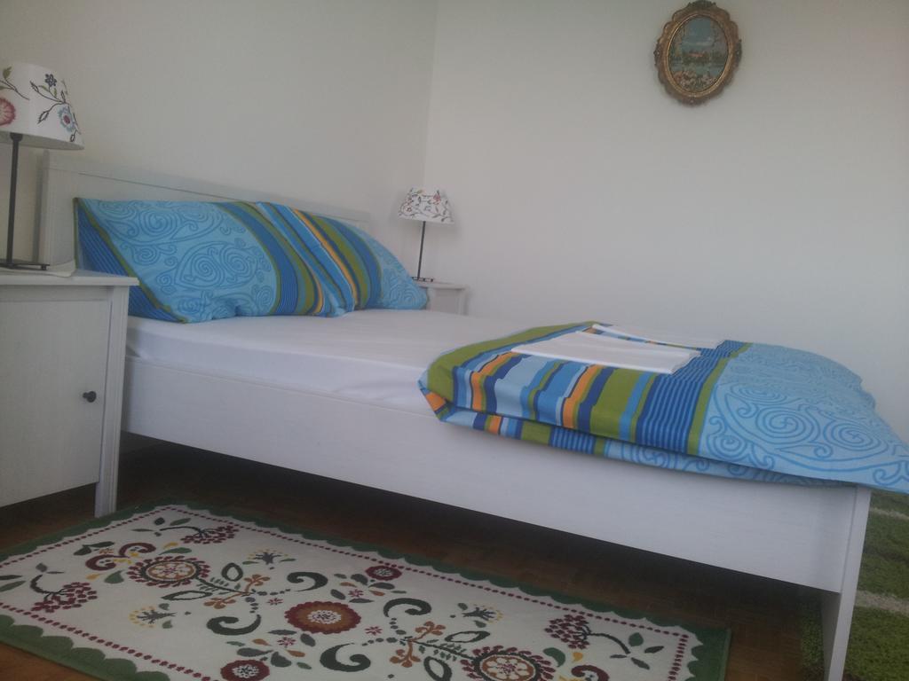 Apartment Ribica Krk Town Quarto foto